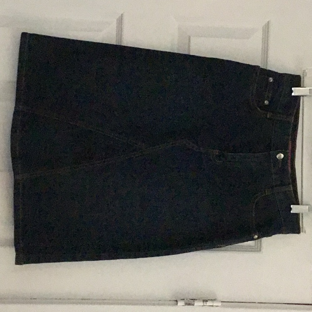 Basic denim skirt